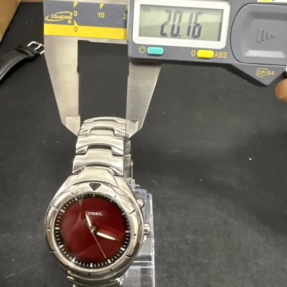 Fossil new batteries